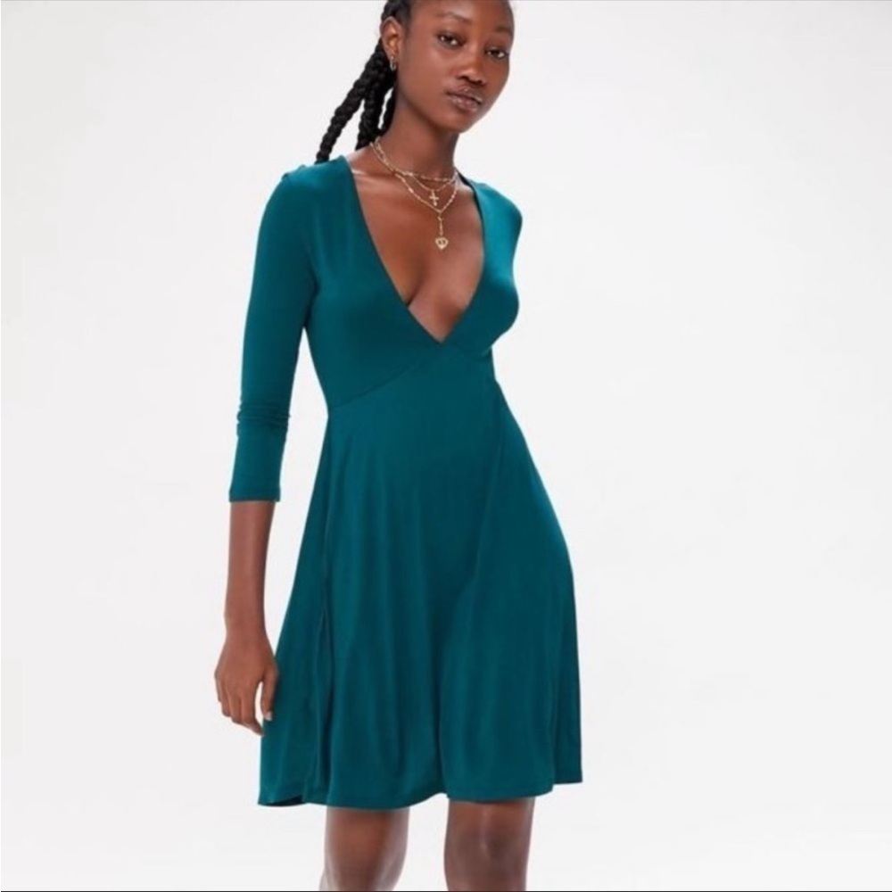 NWT Urban Outfitters Mercer Plunge Dress Green Small